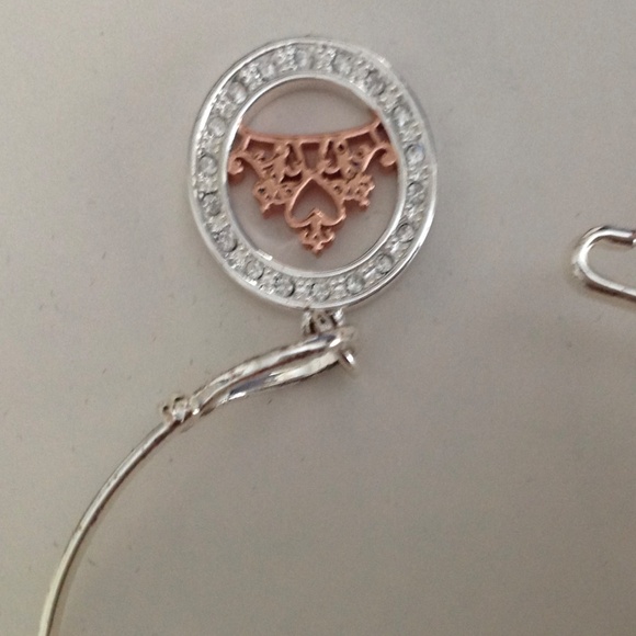 Disney Charm Bangle bracelet - Picture 3 of 4